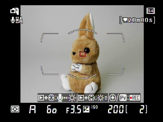 <b>ライブビュー表示。左からFX、1.2×、DX、5：4</b>