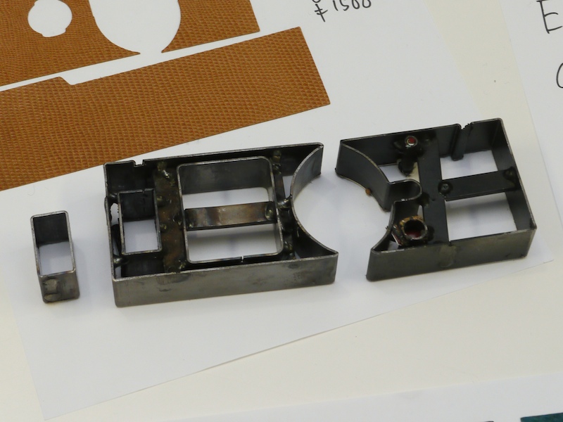 <b>会場に刃型を持ち込み、その場で製作を行なう場面もあった</b>