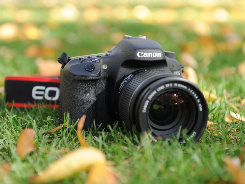 <b>EOS 7D</b>