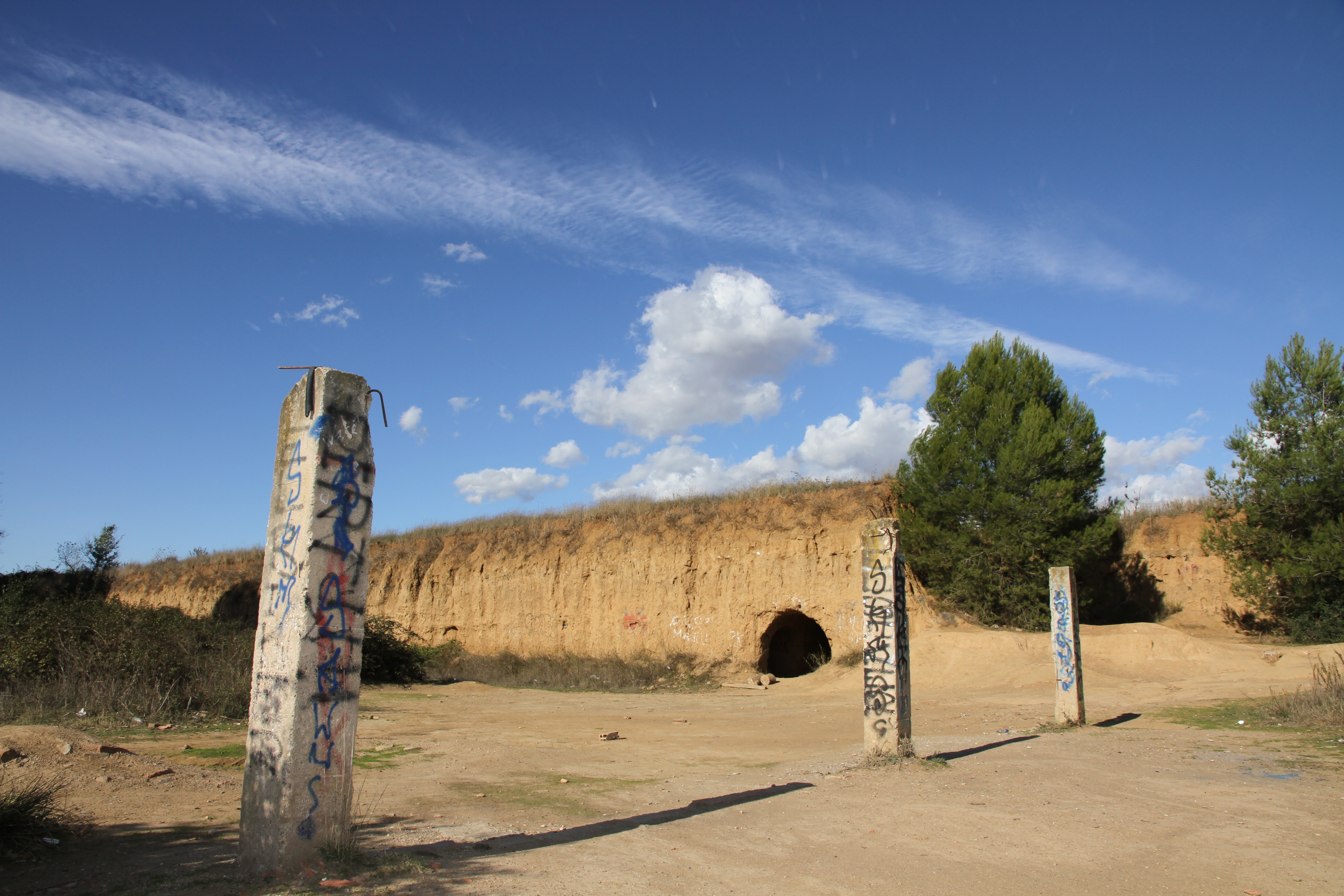 <b>EOS 7D / EF-S 15-85mm F3.5-5.6 IS USM / 5,184×3,456 / 1/250秒 / F11 / -0.7EV / ISO100 / プログラムAE / WB:オート / 15mm / ピクチャースタイル：スタンダード / オートライティングオプティマイザ：強め / 高輝度側・階調優先：しない</b>