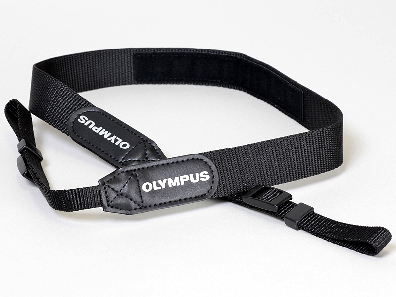 <b>付属のネックストラップ</b>