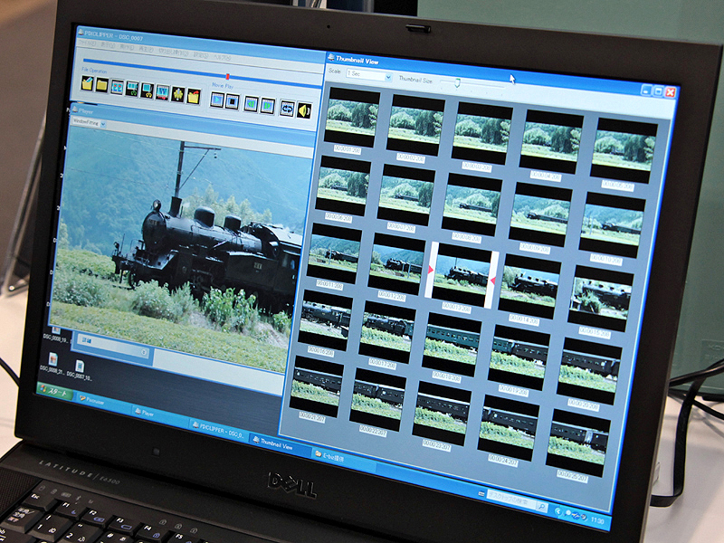 <b>PIXCLIPPERで動画を読み込んだところ。右側にサムネイルとなって表示される</b>