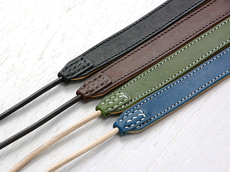 <b>上からピュアブラック、ビターチョコ、オリーブ、インディゴ</b>