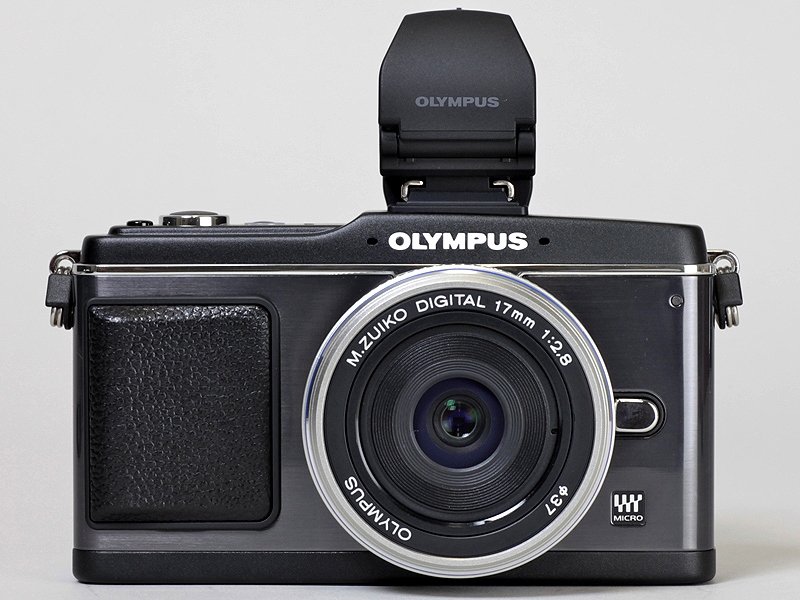 <b>E-P2にVF-2を装着したところ</b>