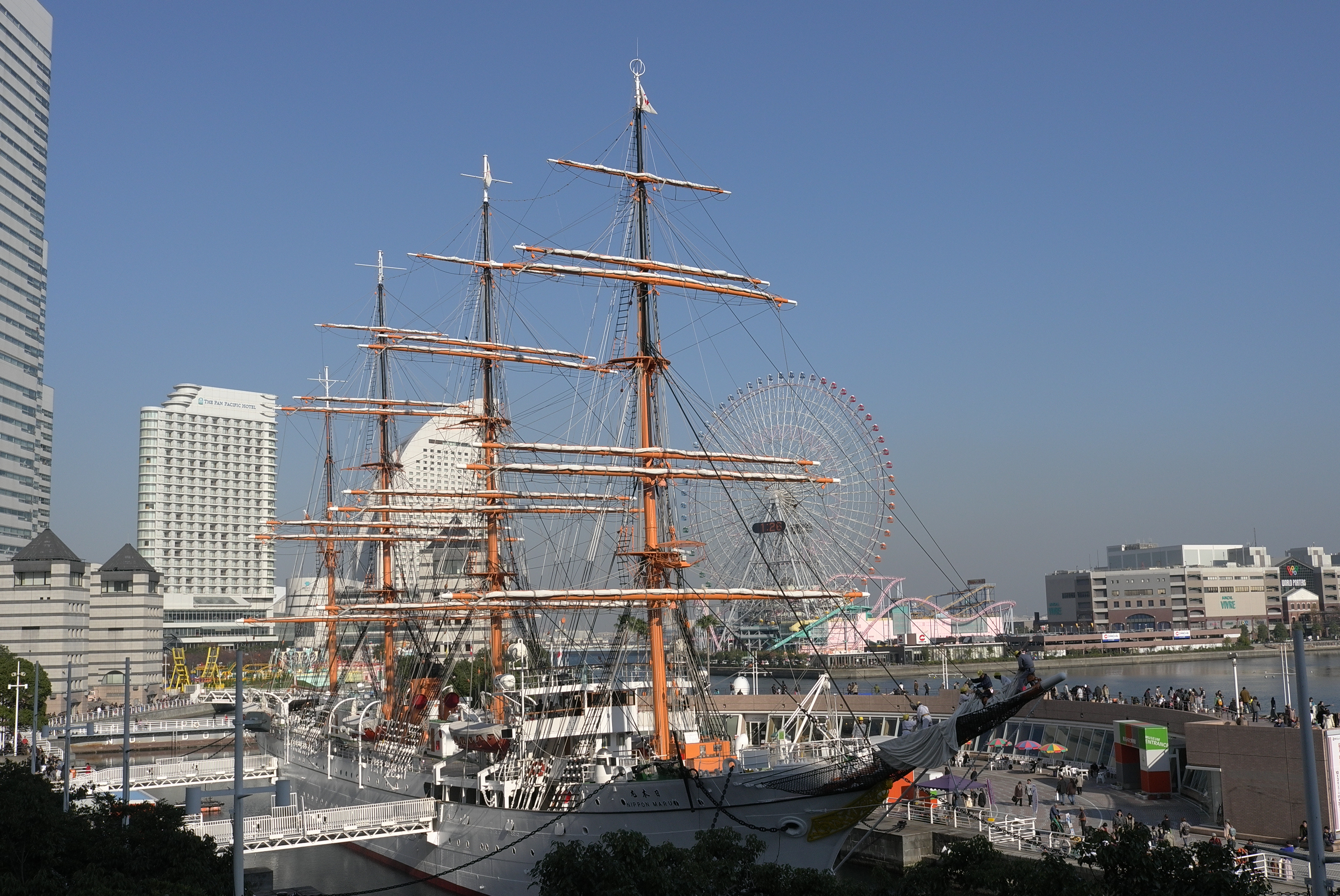 <b>ISO400<br>X1 / 約4.9MB / 4,272×2,856 / 1/2,000秒 / F8 / 0EV / WB:オート / 24mm</b>