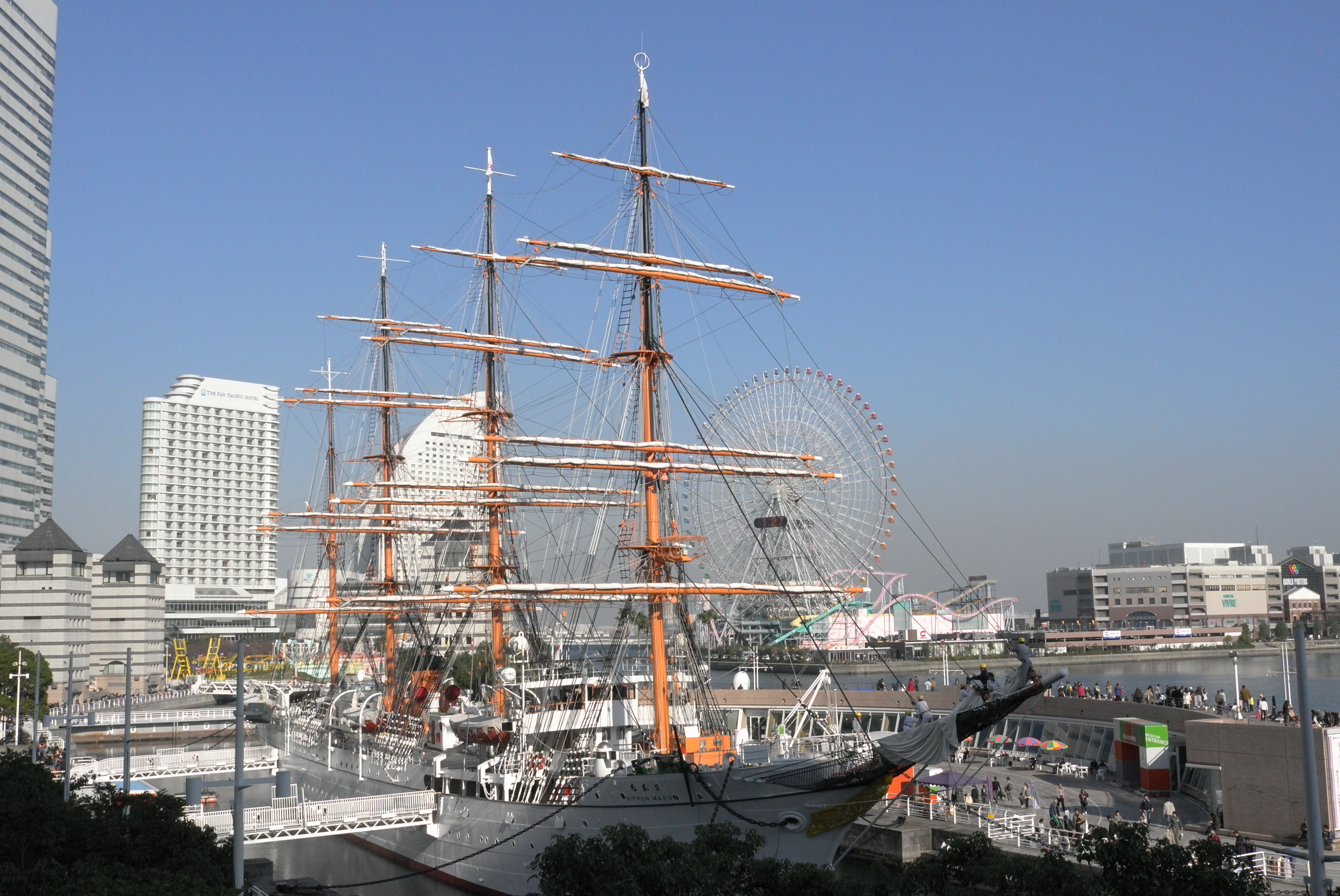 <b>ISO1600<br>X1 / 約4.8MB / 4,272×2,856 / 1/2,000秒 / F16 / 0EV / WB:オート / 24mm</b>