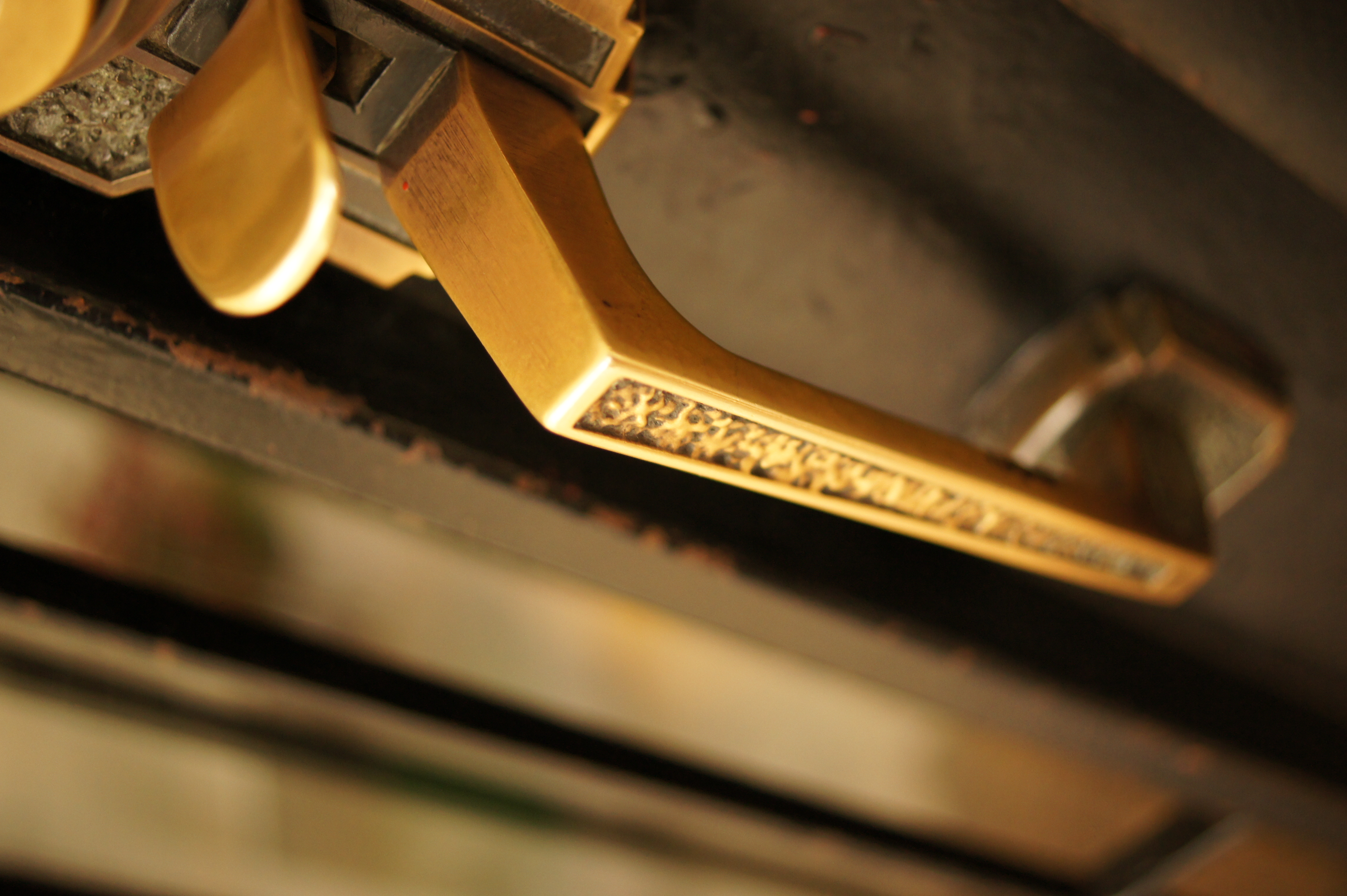 <b>α550 / DT 30mm F2.8 Macro SAM / 約3.7MB / 3,056×4,592 / 1/15秒 / F2.8 / 0EV / ISO800 / WB:日陰 / 30mm</b>