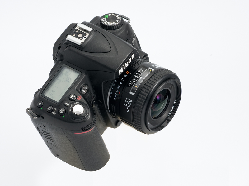 <b>D90に装着したところ</b>