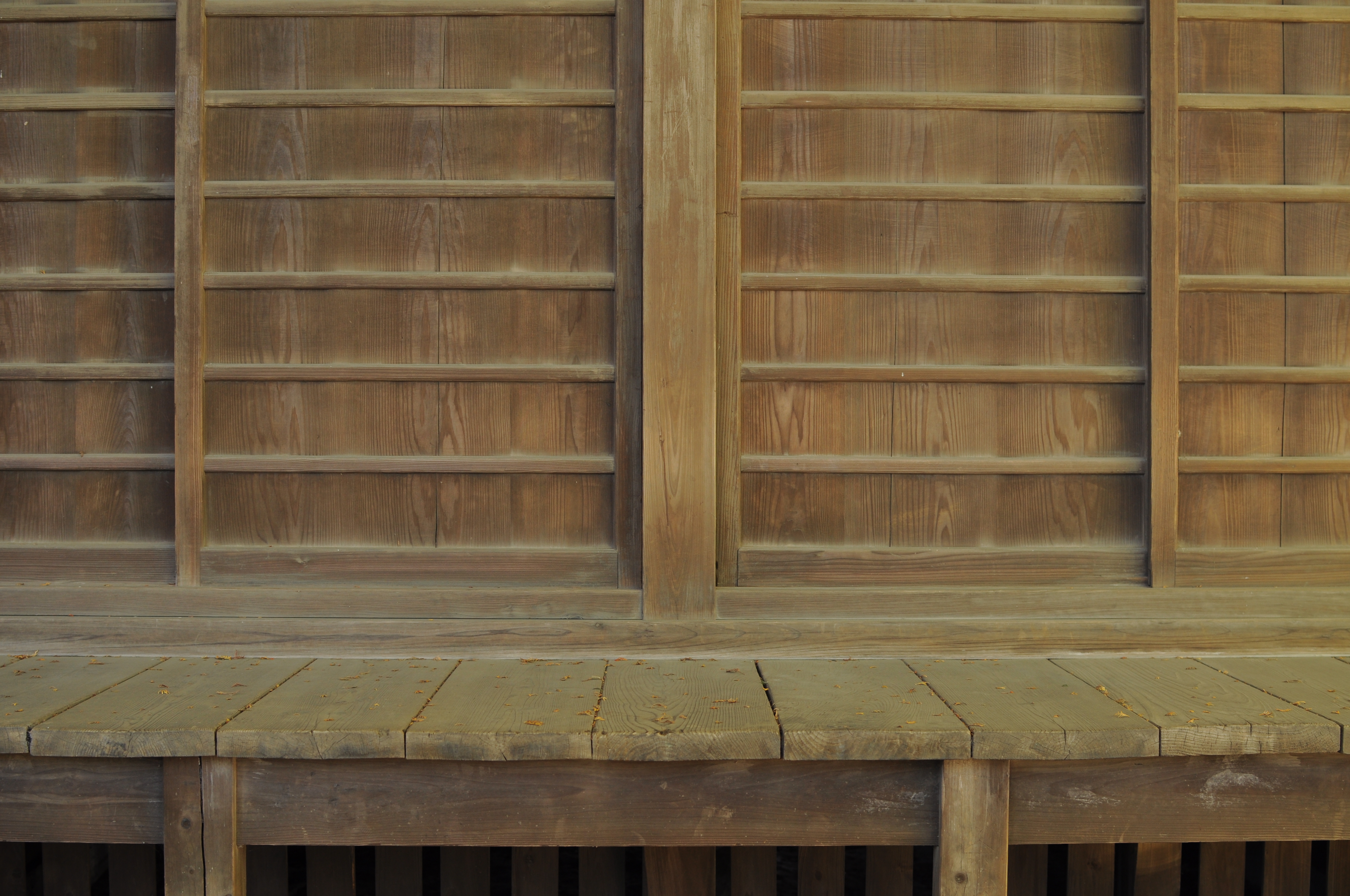 <b>D90 / AF-S DX NIKKOR 35mm F1.8 G / 約5.3MB / 4,288×2,848 / 1/15秒 / F4 / 0EV / ISO200 / WB:晴天 / 35mm</b>