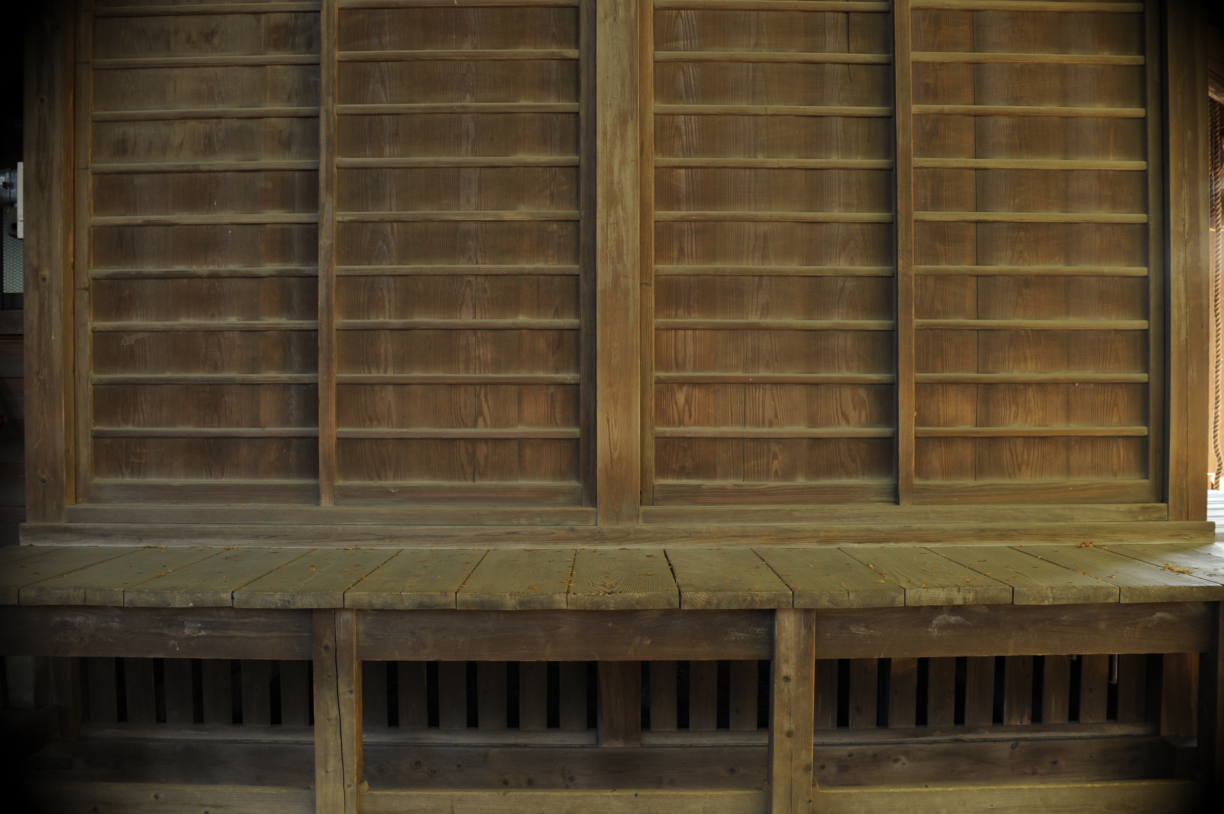 <b>D700 / AF-S DX NIKKOR 35mm F1.8 G / 約4.2MB / 4,256×2,832 / 1/4秒 / F8 / 0EV / ISO200 / WB:晴天 / 35mm</b>