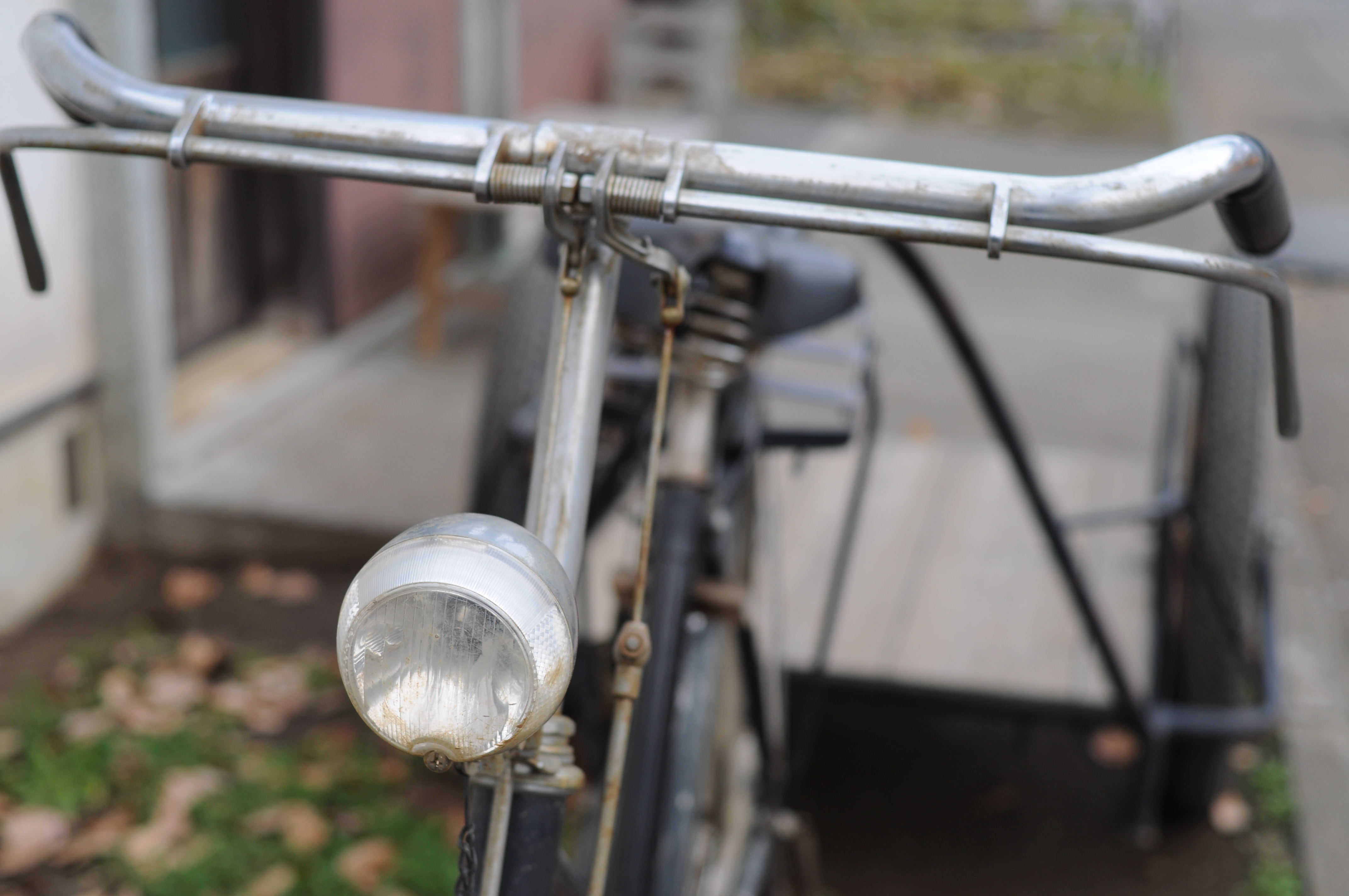 <b>D90 / Ai AF Nikkor 35mm F2 D / 約3.8MB / 4,288×2,848 / 1/80秒 / F4 / 0EV / ISO200 / WB:晴天 / 35mm</b>