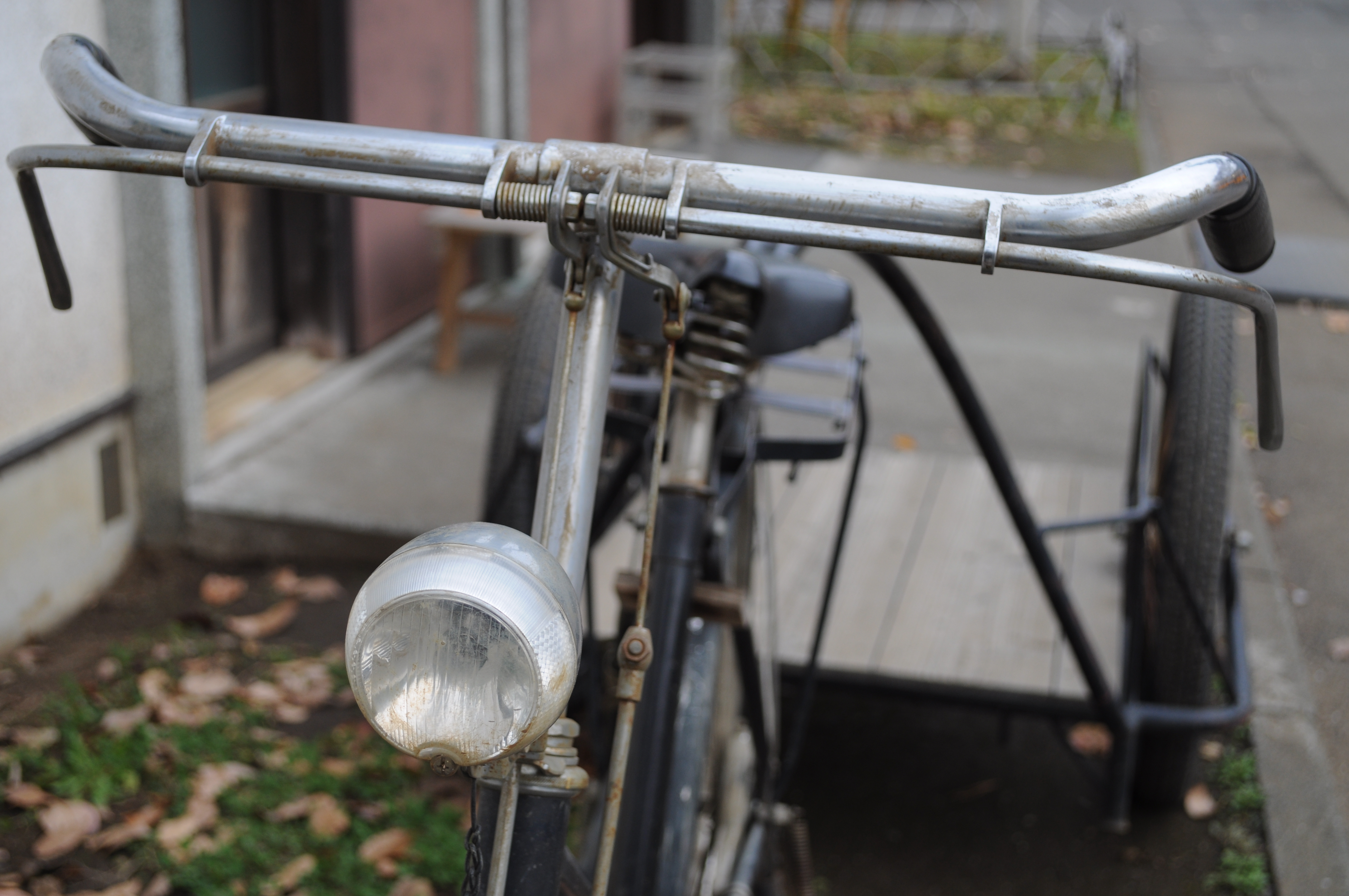 <b>D90 / AF-S DX NIKKOR 18-55mm F3.5-5.6 G VR / 約4.0MB / 4,288×2,848 / 1/25秒 / F5.6 / 0EV / ISO200 / WB:晴天 / 35mm</b>