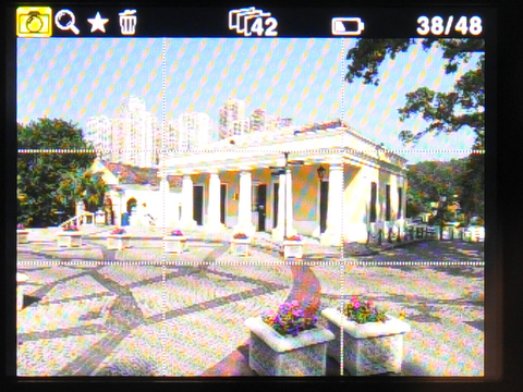 <b>再生画面でグリッド表示が行なえる</b>