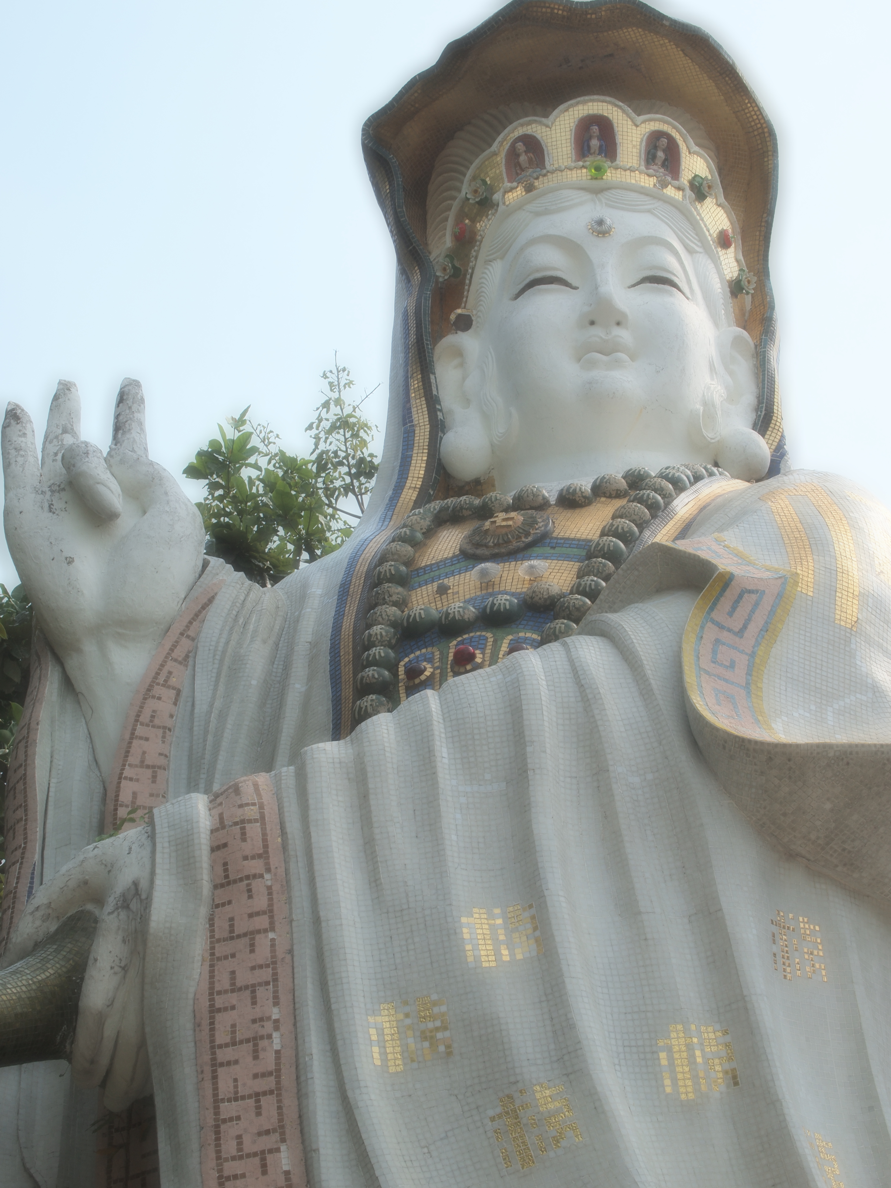 <b>E-P1 / M.ZUIKO DIGITAL ED 14-42mm F3.5-5.6 / 約3.1MB / 3,024×4,032 / 1/250秒 / F9 / 0EV / ISO200 / 42mm / ファンタジックフォーカス / OLYMPUS Master 2で現像</b>