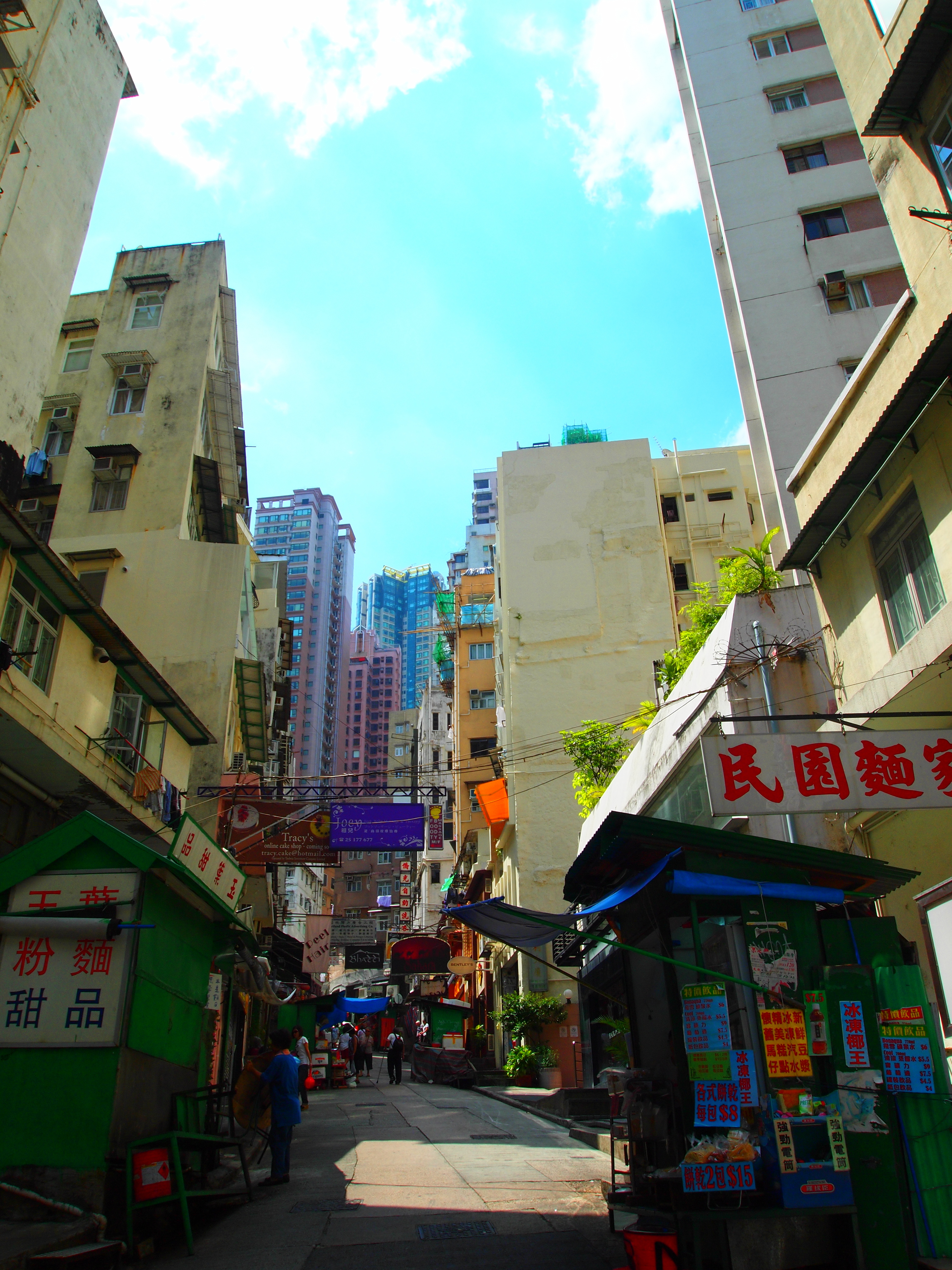 <b>E-P1 / M.ZUIKO DIGITAL ED 14-42mm F3.5-5.6 / 約4.4MB / 3,024×4,032 / 1/320秒 / F8 / 0EV / ISO200 / 14mm / ポップアート / OLYMPUS Master 2で現像</b>