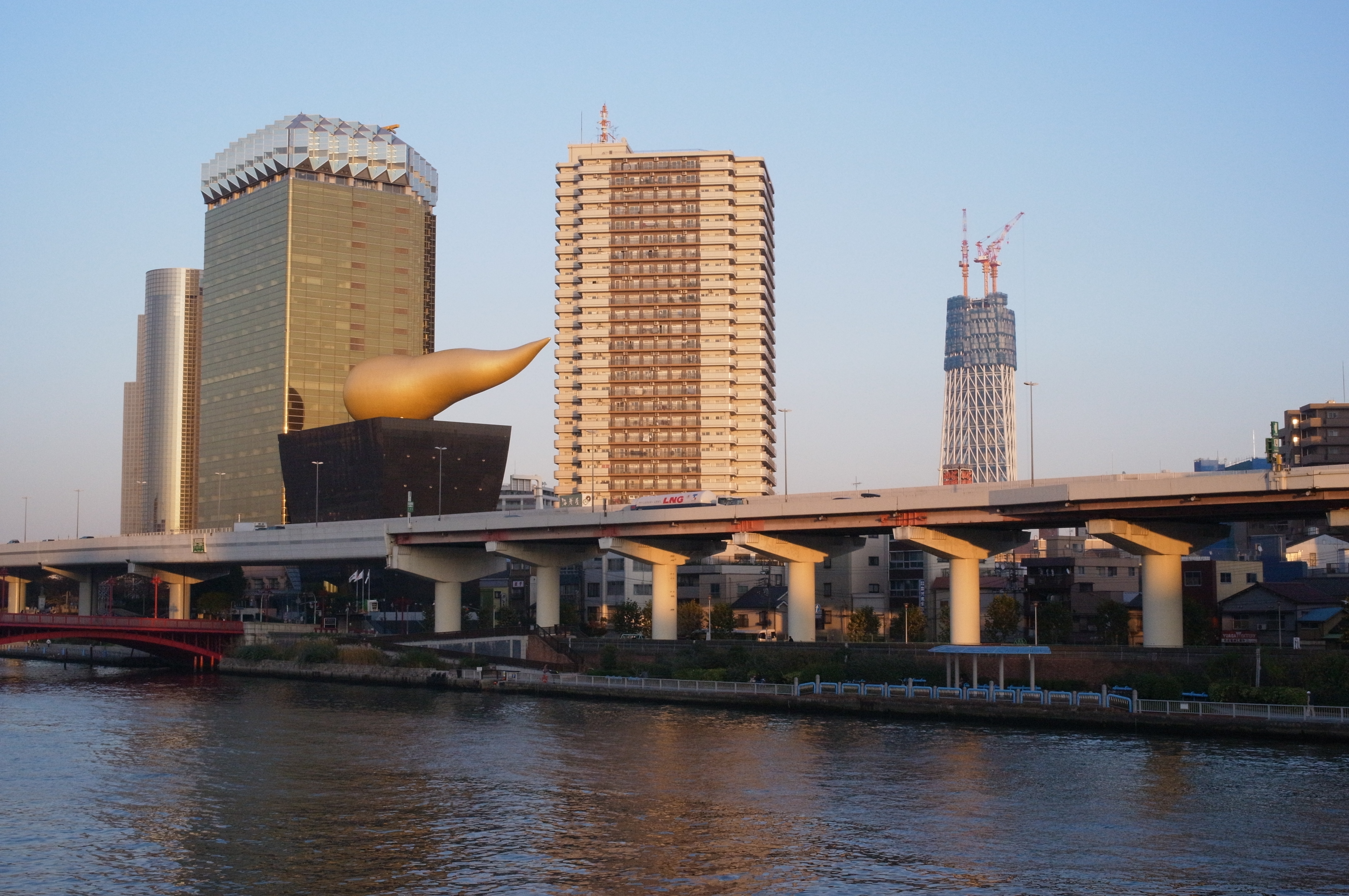 <b>ISO1600<br>4,288×2,848 / 1/620秒 / F11 / 0EV / WB:太陽光 / 33mm（50mm相当）</b>