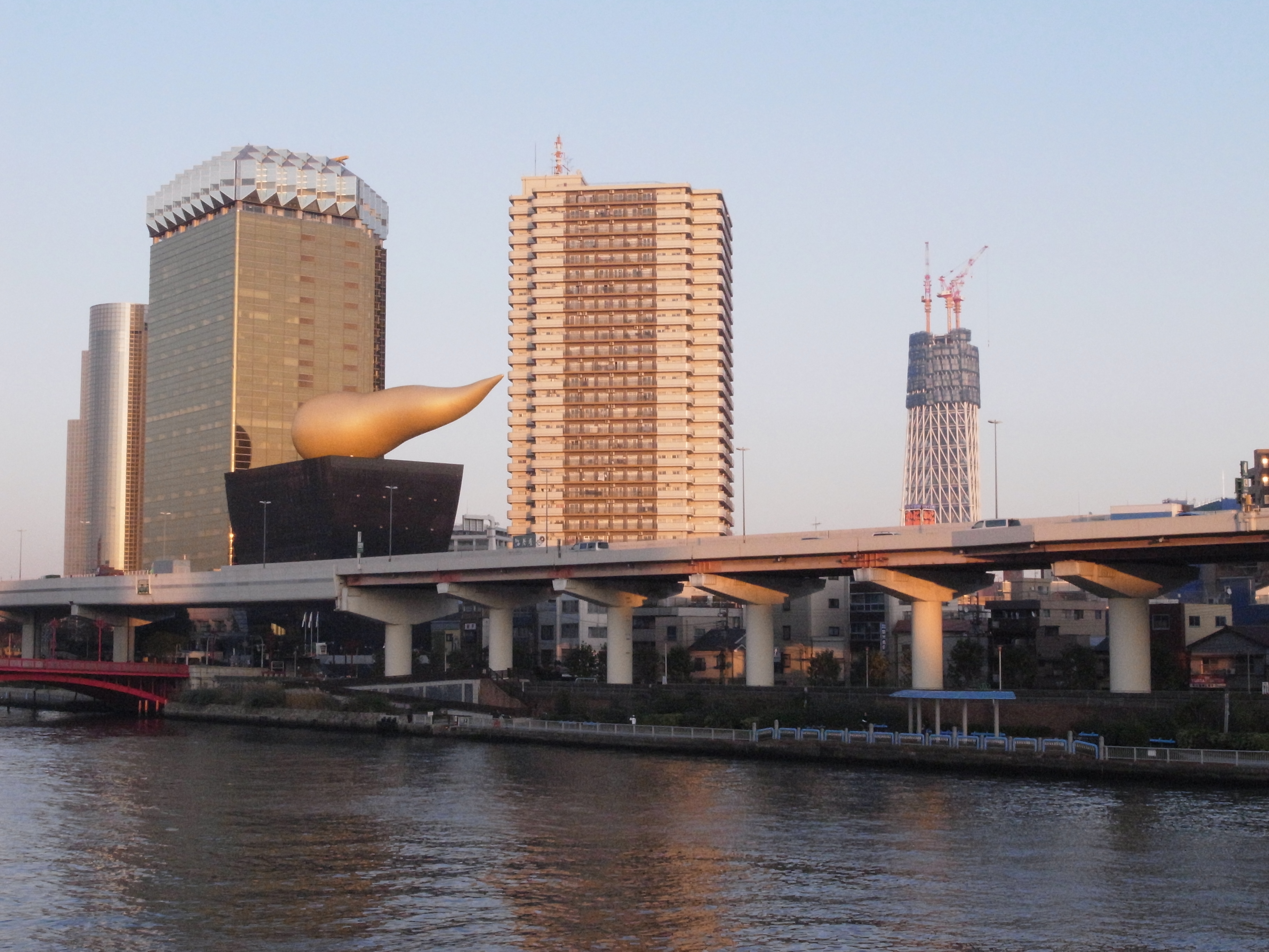 <b>ISO800<br>3,648×2,736 / 1/440秒 / F8.8 / 0EV / WB:太陽光 / 10.5mm（50mm相当）</b>