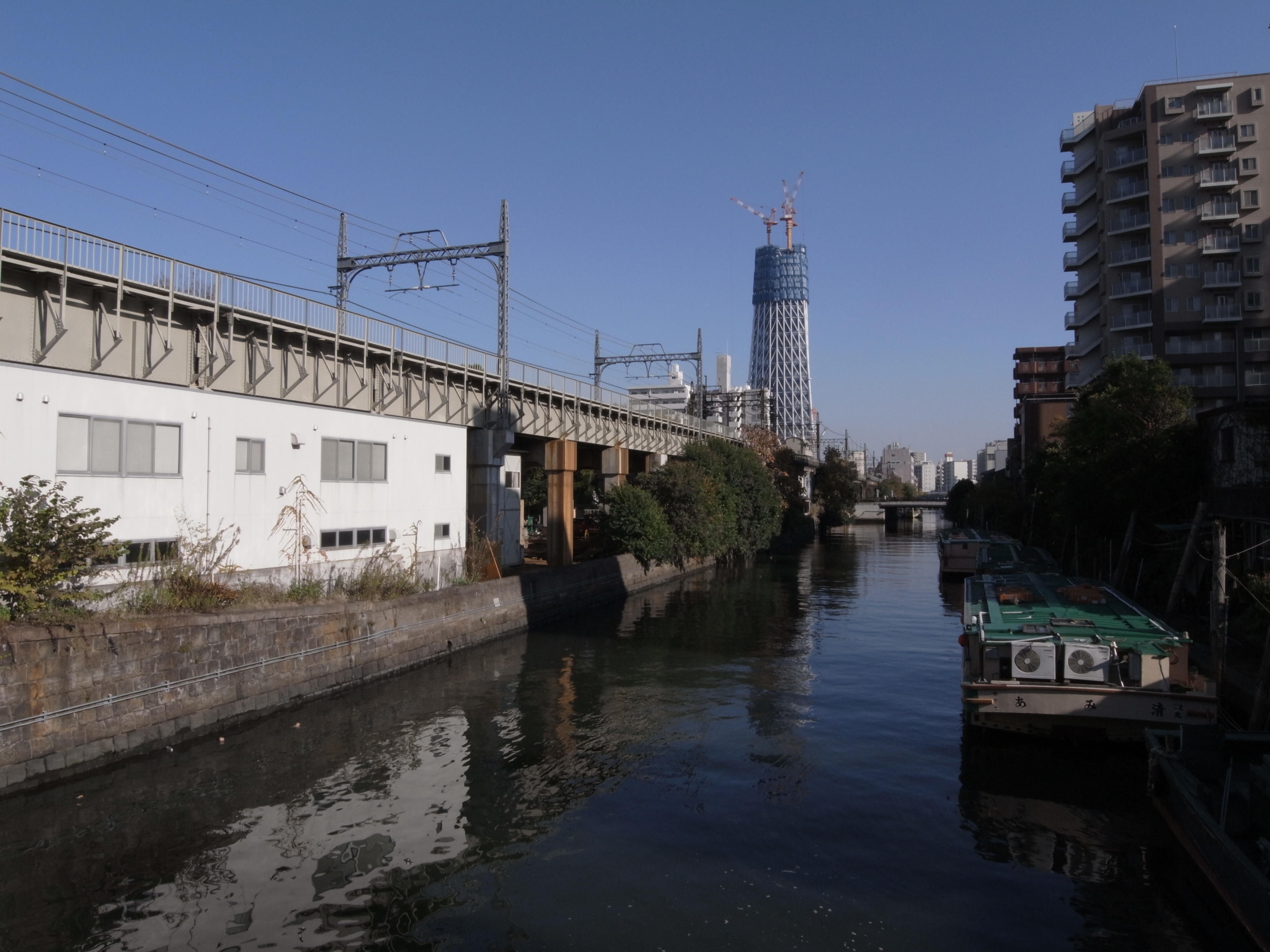 <b>ナチュラル<br>3,648×2,736 / 1/440秒 / F8.1 / -0.7EV / ISO100 / WB:太陽光 / 5.1mm（24mm相当）</b>