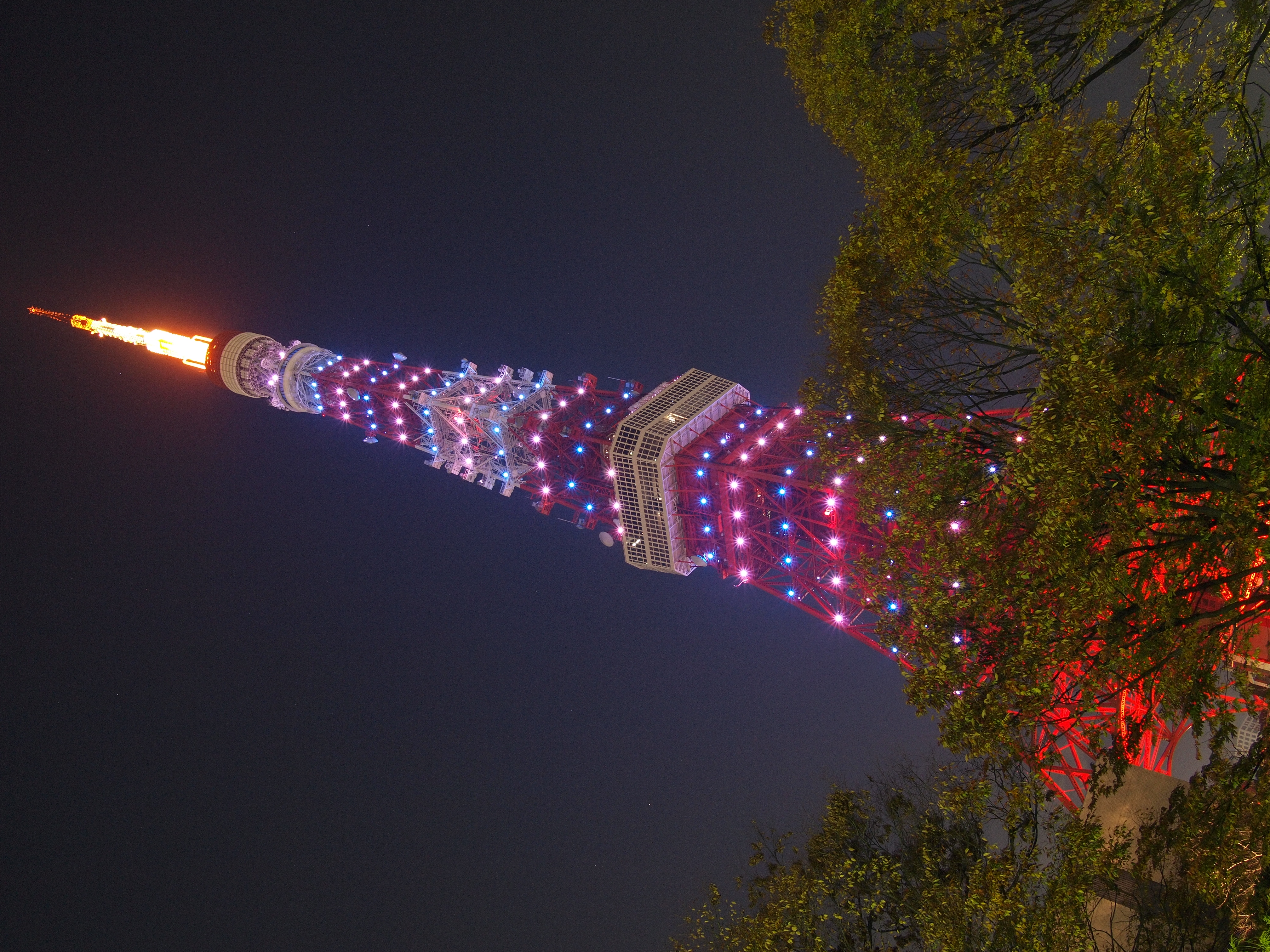 <b>ISO400（NRオフ）<br>E-P2 / LUMIX G 20mm F1.7 ASPH. / 約5.8MB / 3,024×4,032 / 3秒 / F6.3 / +0.3EV / WB:オート / 20mm</b>