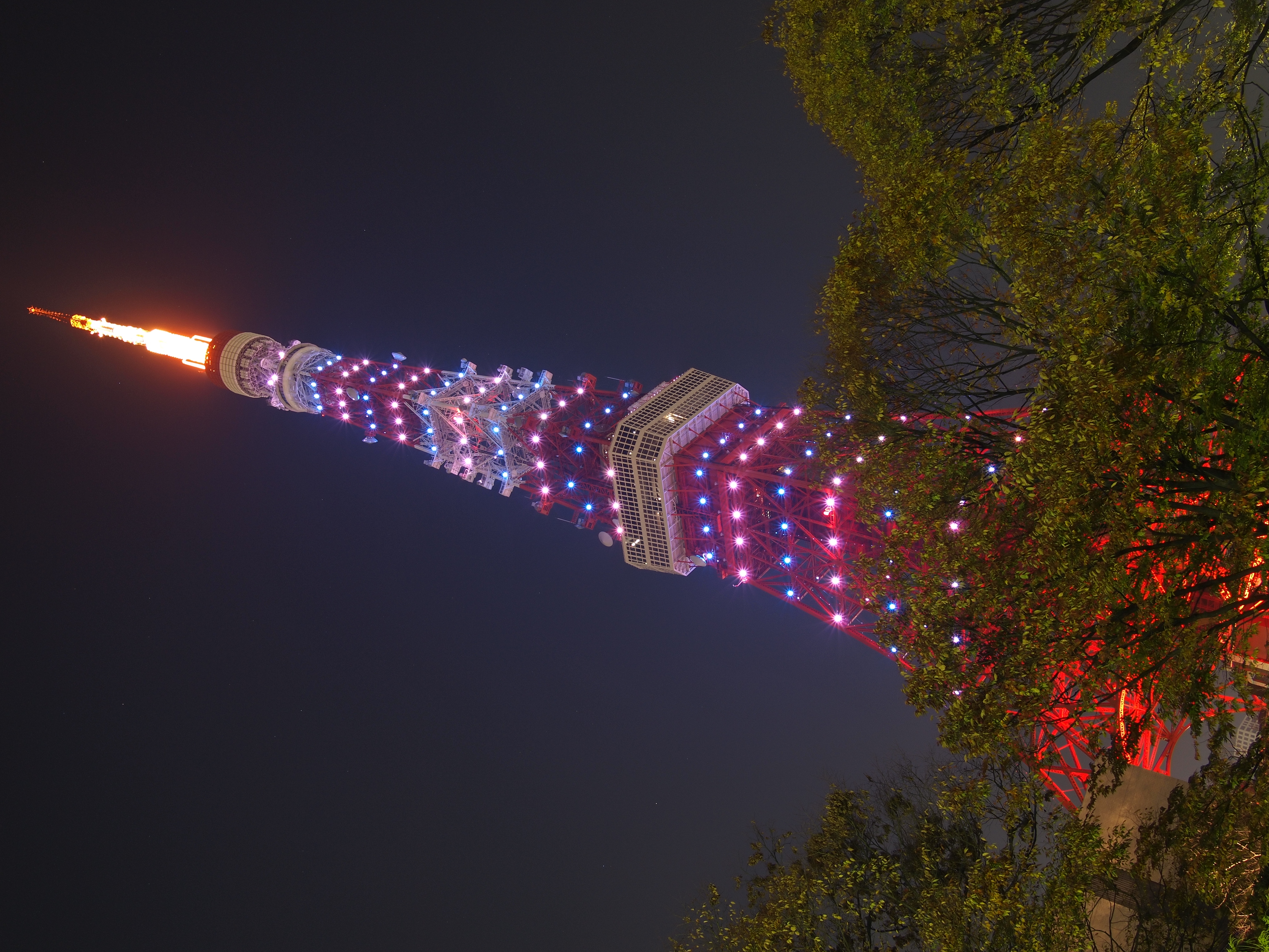 <b>ISO100（NR標準）<br>E-P2 / LUMIX G 20mm F1.7 ASPH. / 約5.4MB / 3,024×4,032 / 13秒 / F6.3 / +0.3EV / WB:オート / 20mm</b>