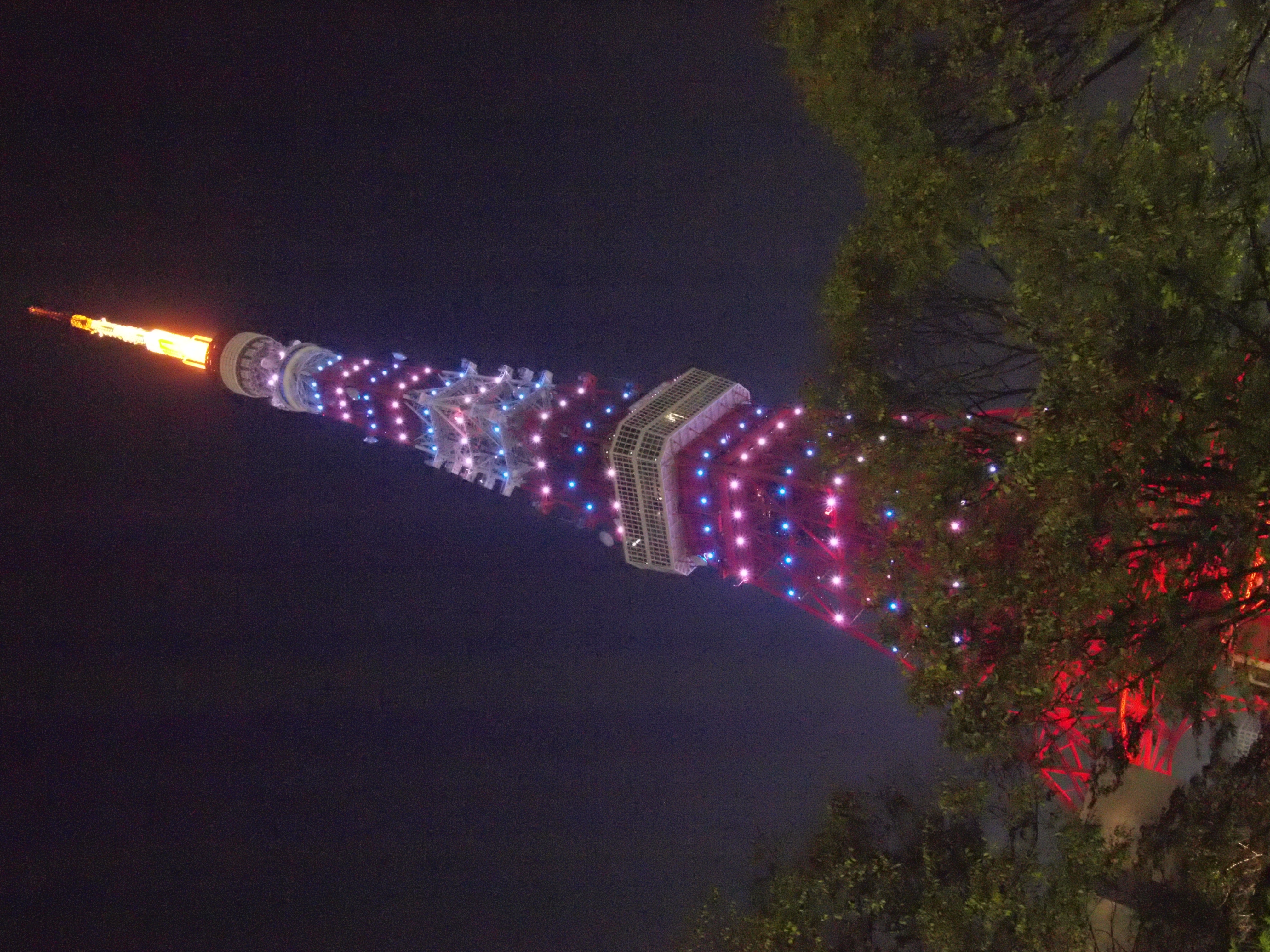 <b>ISO6400（NR強）<br>E-P2 / LUMIX G 20mm F1.7 ASPH. / 約5.9MB / 3,024×4,032 / 1/5秒 / F6.3 / +0.3EV / WB:オート / 20mm</b>