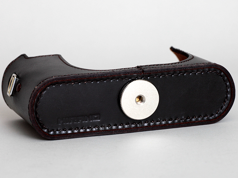 <b>茶の底面（標準ネジ仕様）</b>