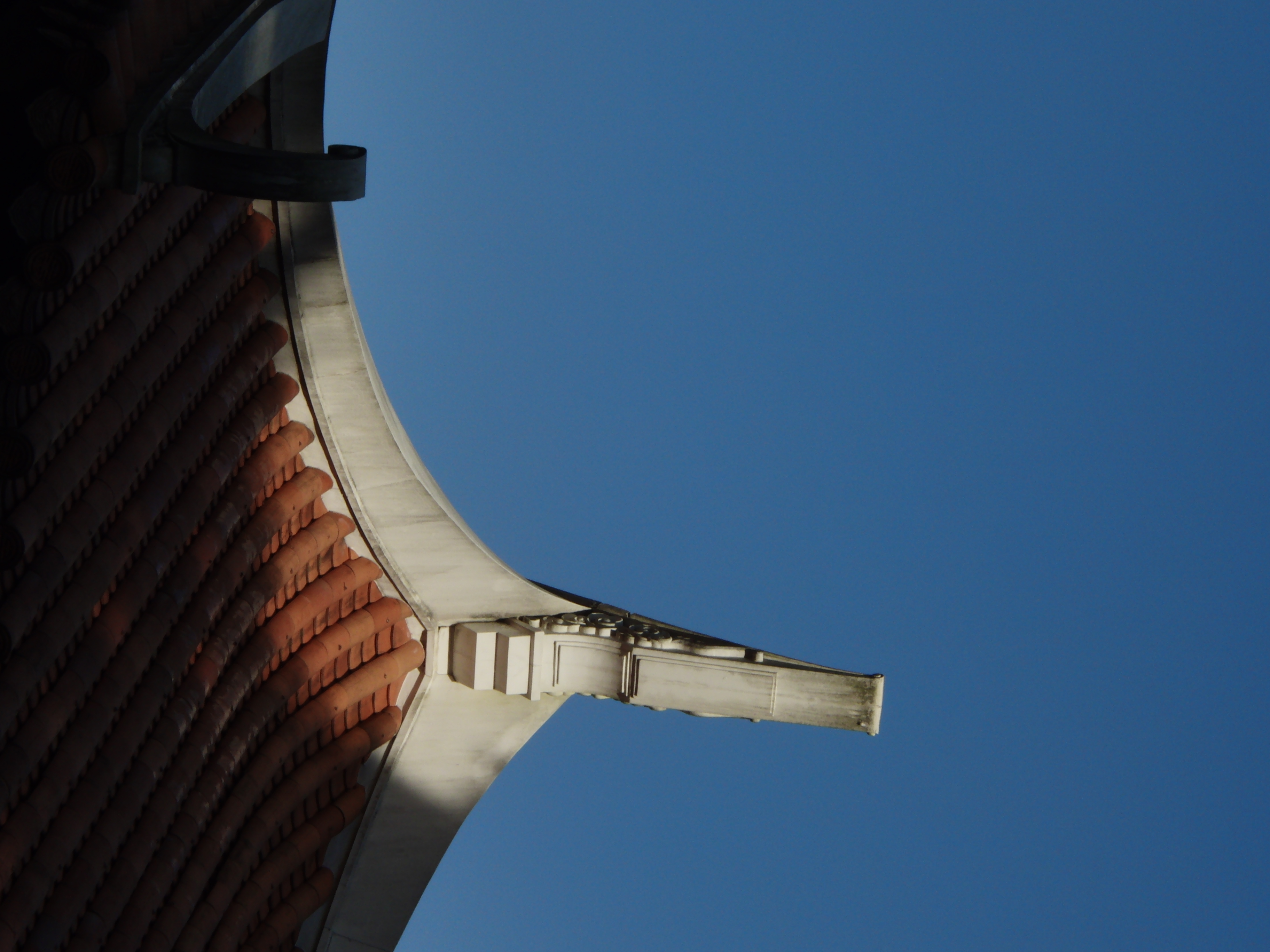 <b>シャドー部の階調性がいいのは、裏面照射型のメリットなのではないかと思う<br>3,648×2,736 / 1/640秒 / F7.5 / -1EV / ISO100 / WB:オート / 22.6mm（128mm相当）</b>