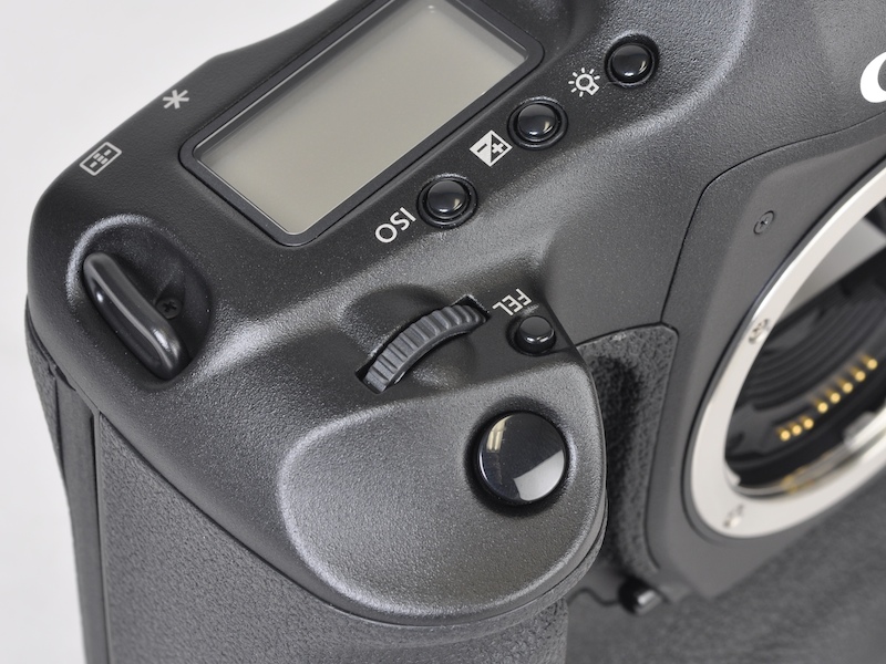 <b>シャッターボタン周り</b>