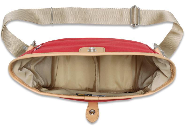 <b>内部（レッド）</b>