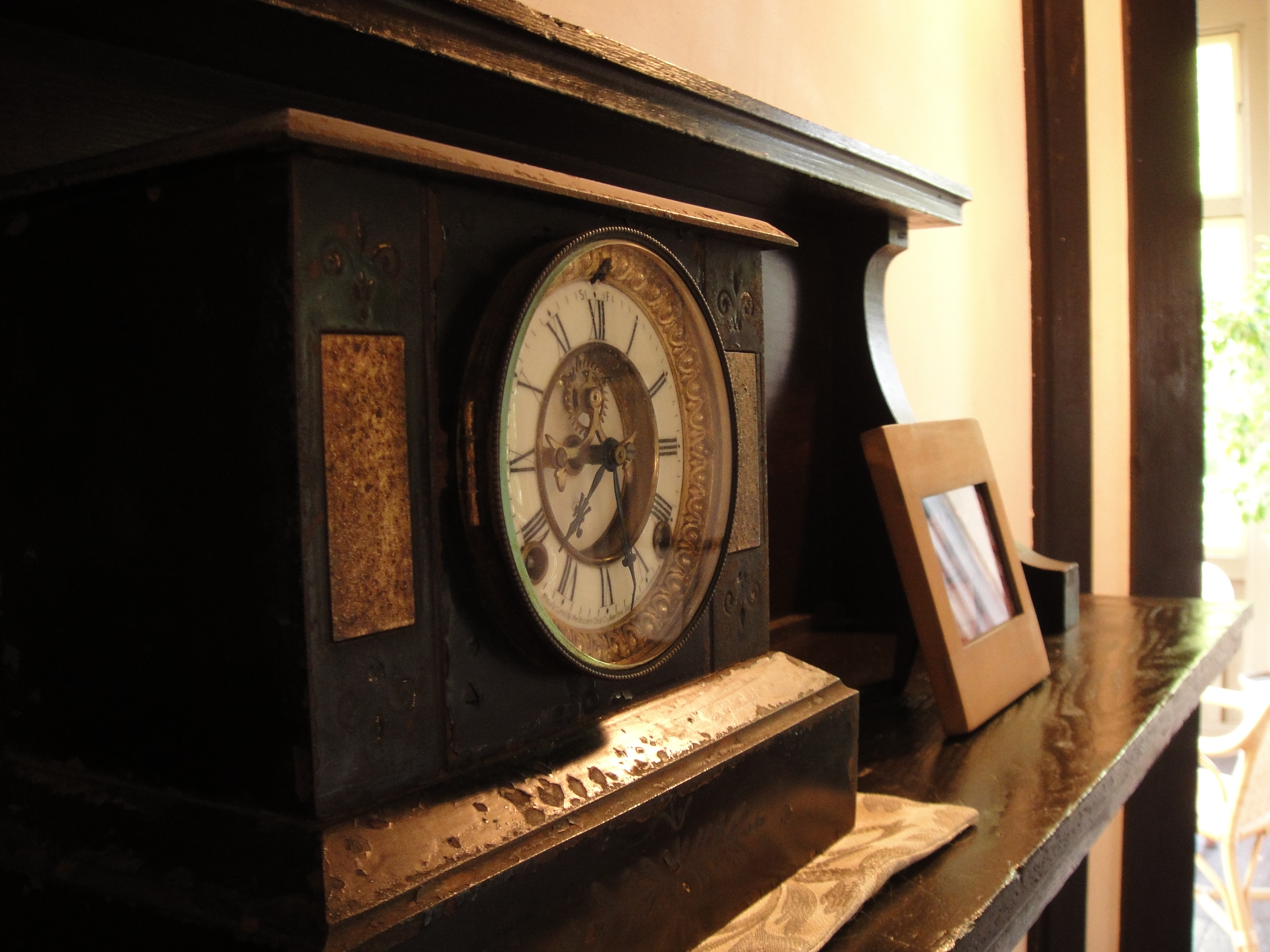 <b>DSC-TX1 / 約3.6MB / 3,648×2,736 / 1/8秒 / F3.5 / 0EV / ISO400 / WB:太陽光 / 6.2mm</b>