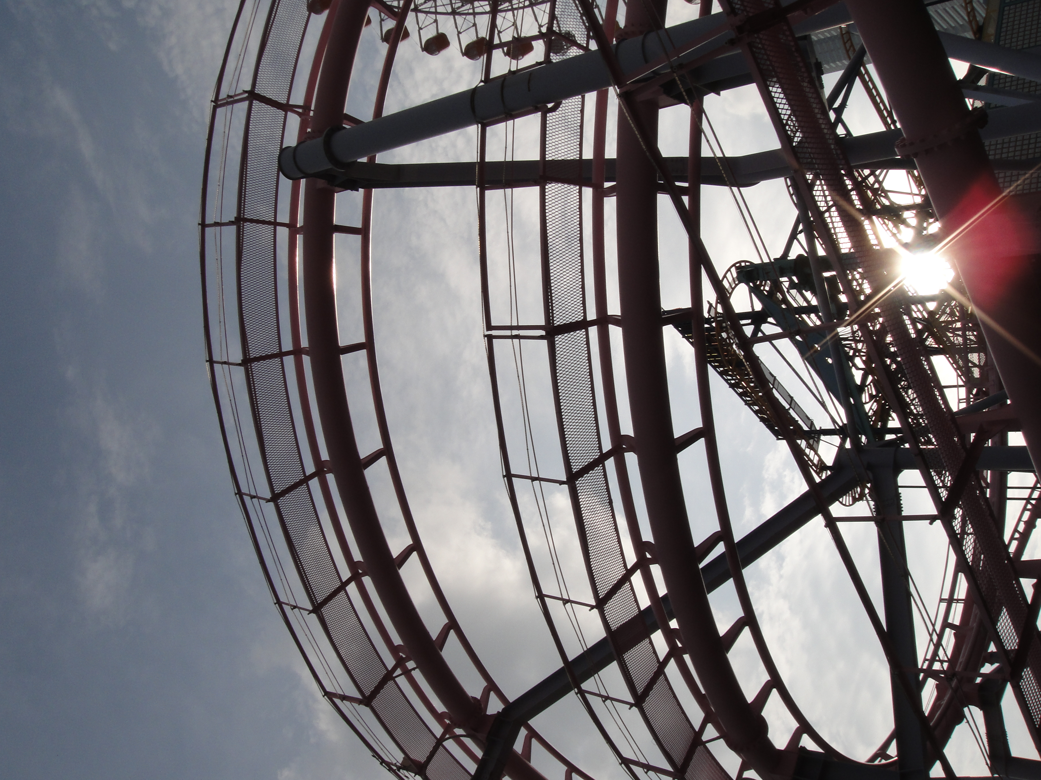 <b>DSC-TX1 / 約4.0MB / 2,736×3,648 / 1/1,000秒 / F7.1 / 0EV / ISO125 / WB:オート / 6.2mm</b>