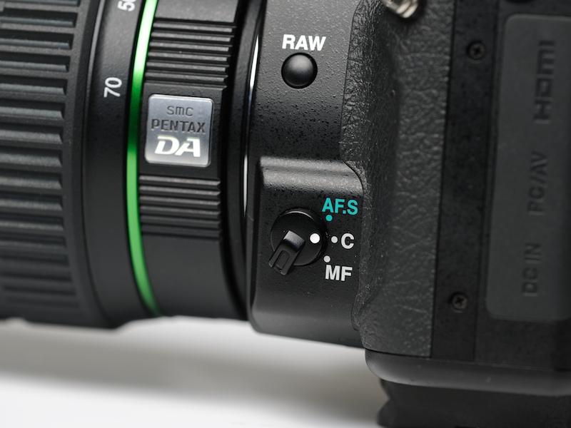 <b>AF切替操作ボタン、またはスイッチ</b>