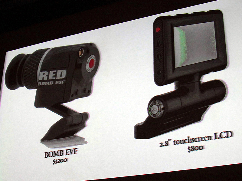 <b>今後、高精度なEVFである「BOMB」やタッチスクリーンの外付け液晶モニターも発売する</b>
