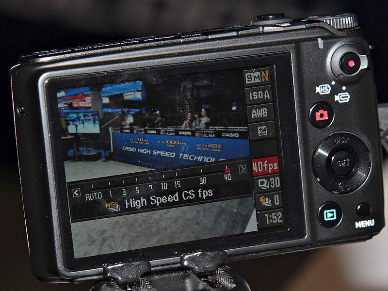 <b>HIGH SPEED EXILIM EX-FH100（ブラック）</b>