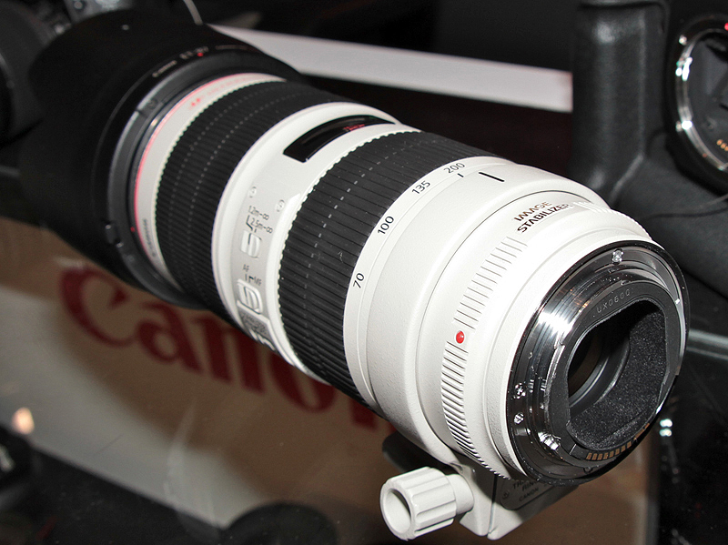 <b>EF 70-200mm F2.8 L IS II USM</b>