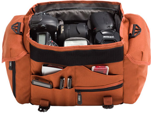 <b>ボディ2台の収納例</b>