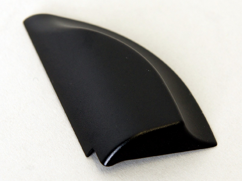 <b>アルミ削り出しのカスタムグリップ</b>