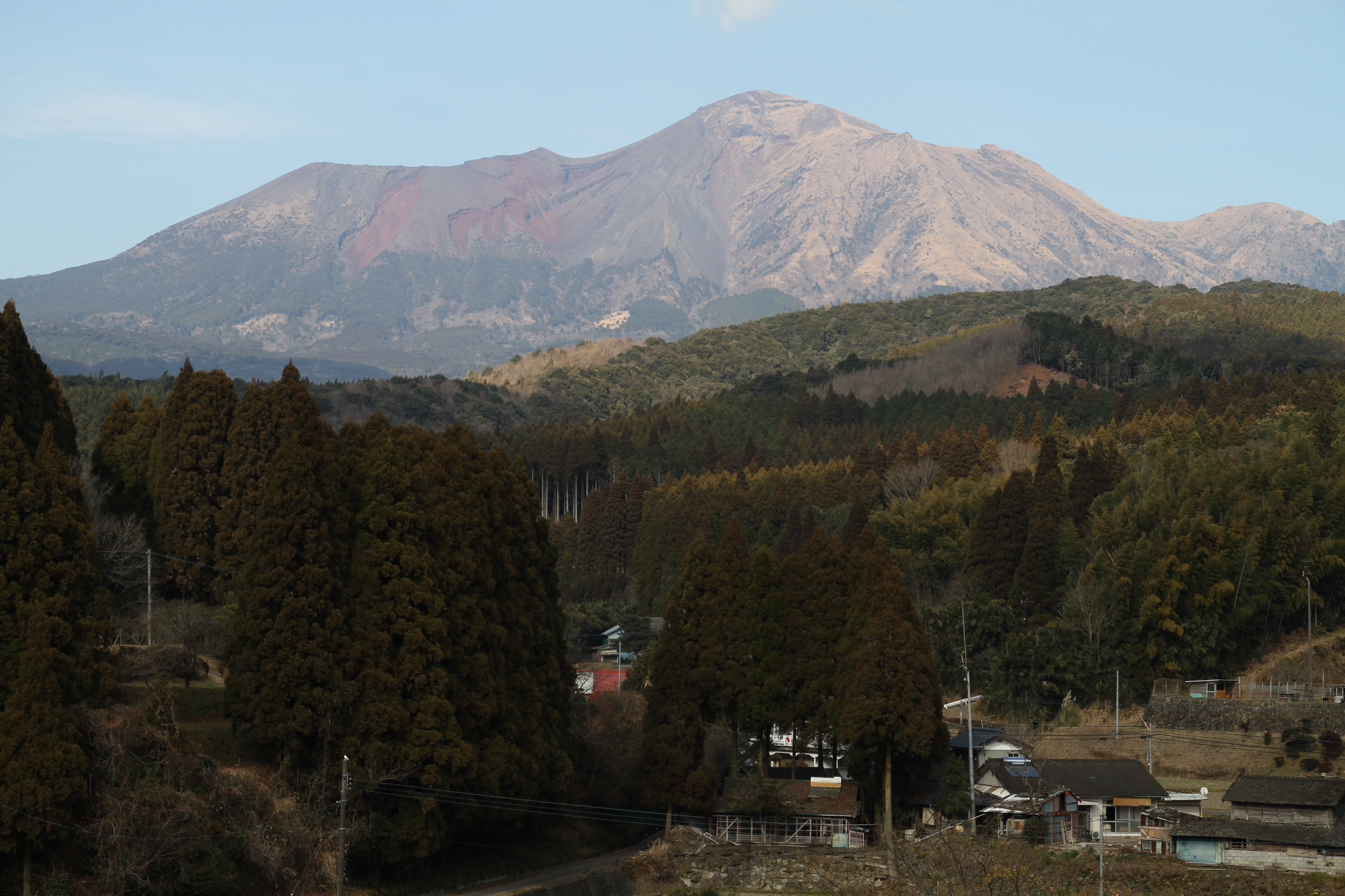 <b>EOS 7D / 17-70mm F2.8-4 DC Macro OS HSM / 約6.1MB / 5,184×3,456 / 1/400秒 / F5.6 / 0EV / ISO100 / WB:オート / 50mm</b>