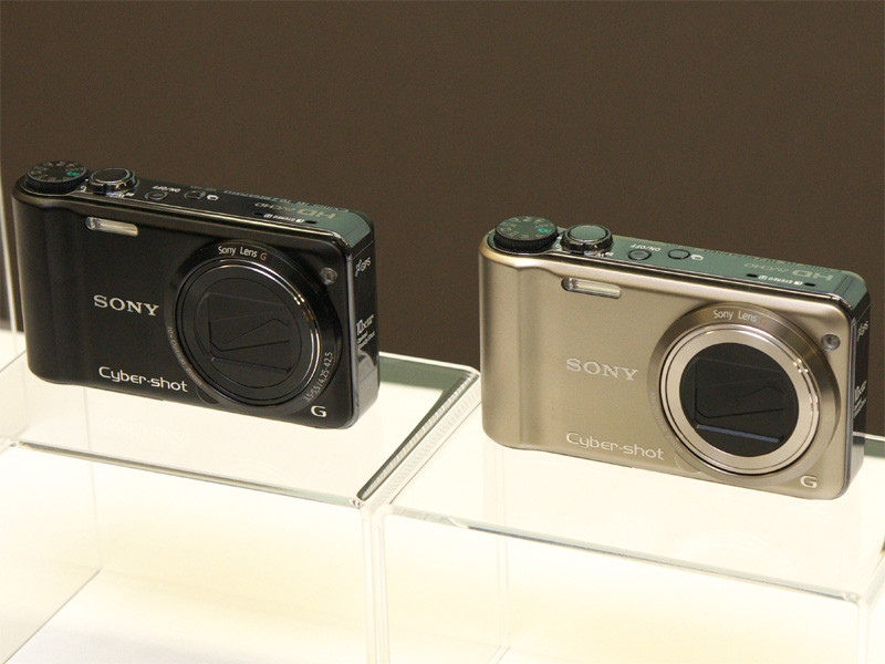 <b>カラーはブラック、ゴールド</b>