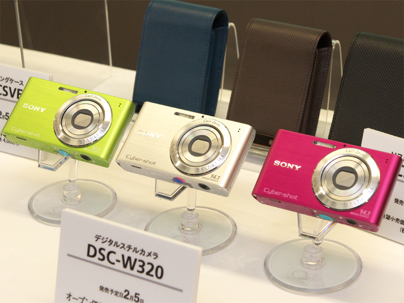 <b>カラーはグリーン、シルバー、ピンク</b>