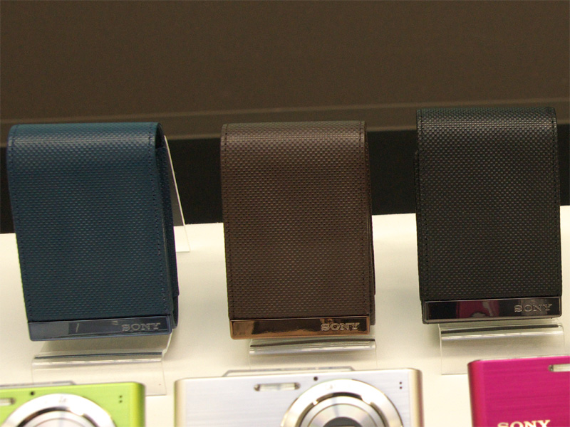 <b>LCS-CSVD（ブルー、ブラウン、ブラック）</b>