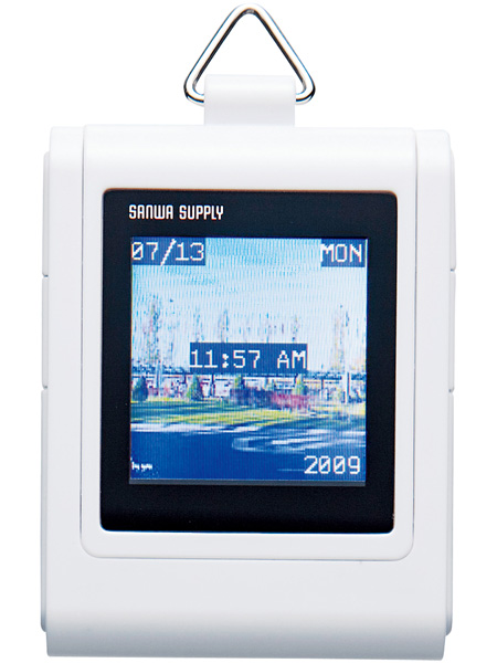 <b>時計やカレンダー表示が可能</b>