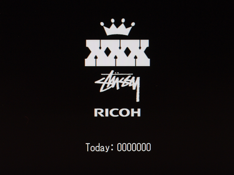 <b>電源OFF時に30周年を示す「XXX」を表示する</b>