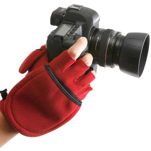 <b>指先を出すことができる</b>