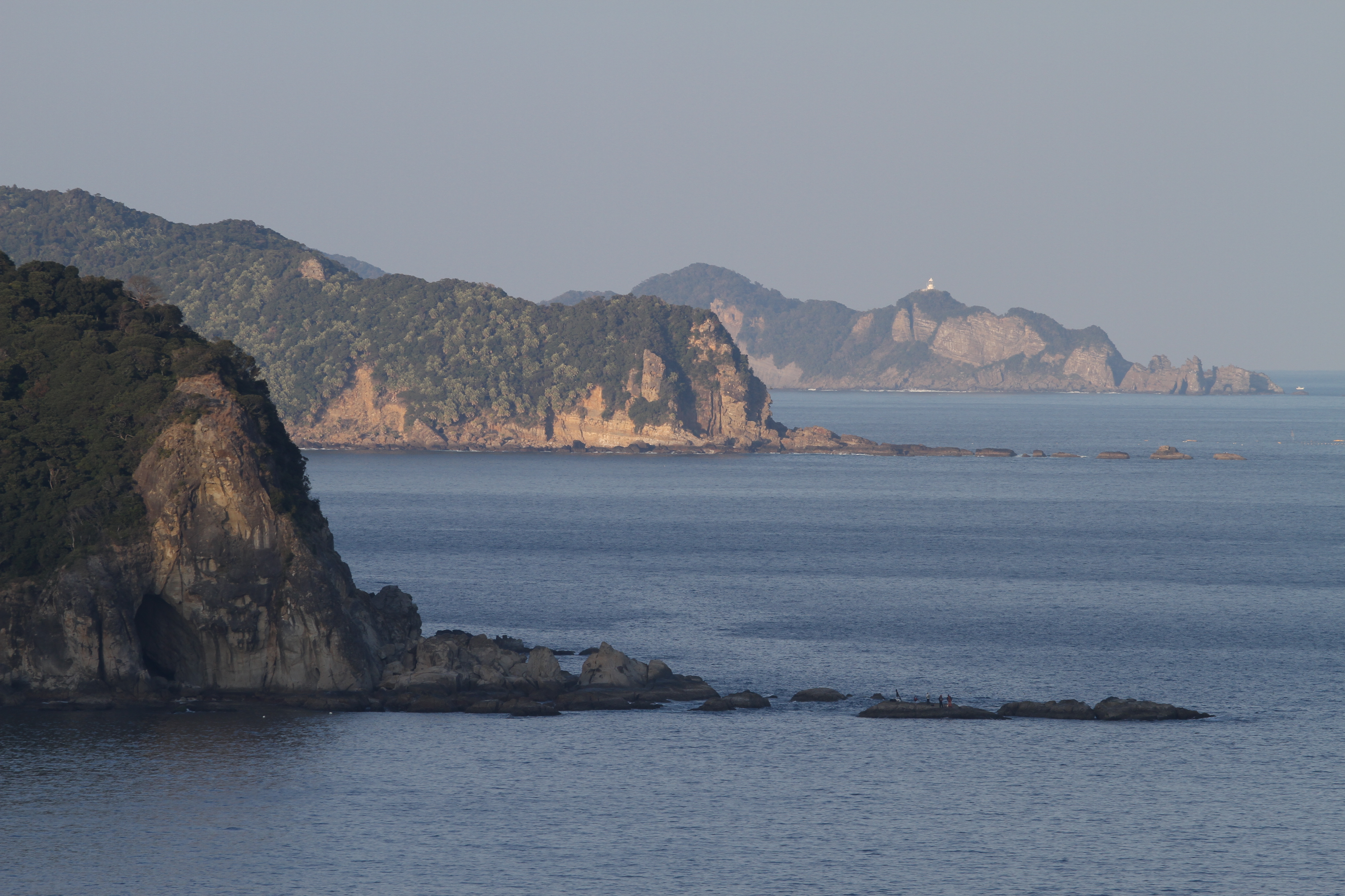 <b>EOS 7D / 70-300mm F4-5.6 DG OS / 約6.7MB / 5,184×3,456 / 1/400秒 / F8 / -0.7EV / ISO200 / WB:太陽光 / 180mm</b>