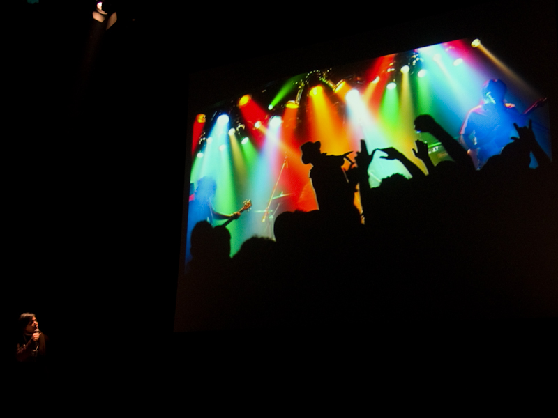 <b>ミュージシャンのライブ写真を中心に活動しているセンキャメ氏</b>