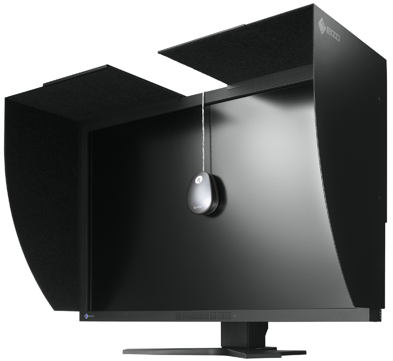 <b>同梱のフードを装着したところ。キャリブレーション時は上部を開口できる</b>