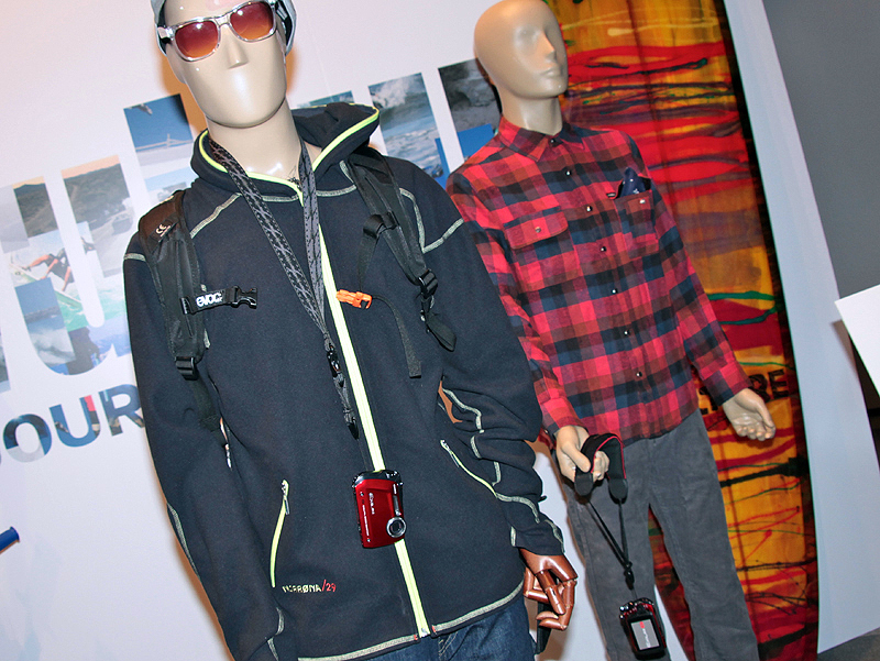 <b>グルーブでコラボレーションする「Vulture」のコーナー。今後はノベルティアイテムなどでEXILIM Gとコラボレーションする</b>