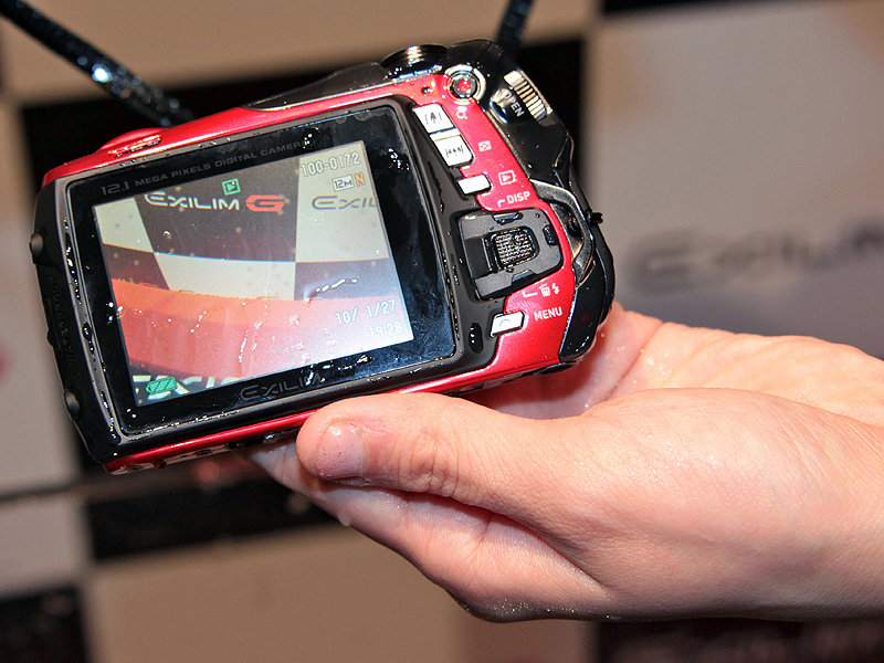 <b>水没させても動作に問題はない</b>