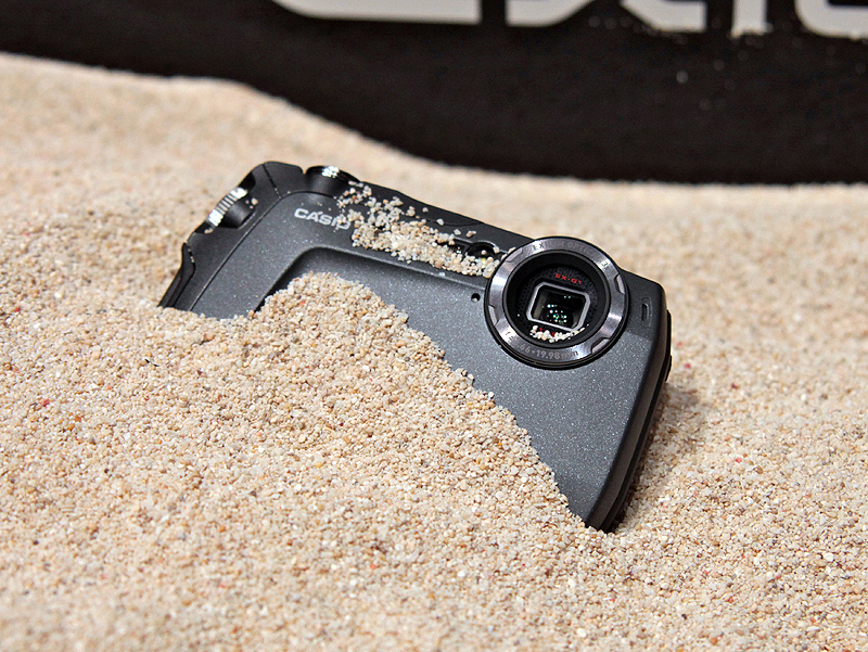 <b>砂に埋める展示もあった</b>